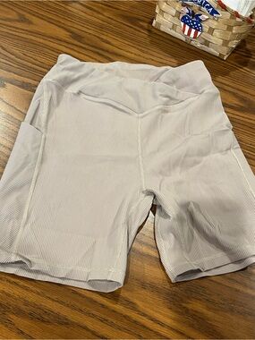 Women’s High-Waist Ribbed Biker Shorts — Light Beige